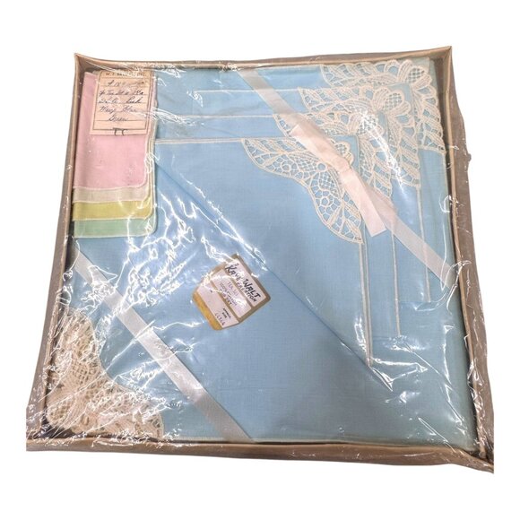 Vintage Kaye Walt Creations Tea Table Set 4 Napkins Tablecloth 44x44 Blue Lace - Picture 1 of 3